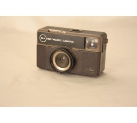 Φωτογραφική παλαιού τύπου kodak film instamatic camera