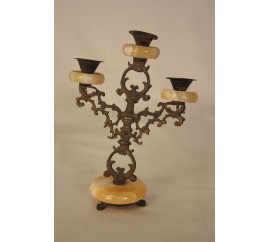 Κηροπήγιο μαρμάρινες λεπτομέρειες