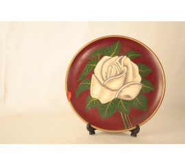 Πίατο διακοσμίτικο απεικονίζει τριαντάφυλλο