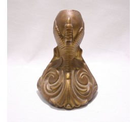 Επιτοίχια βάση