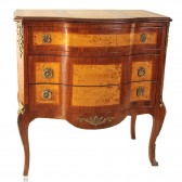 Κομό Τεχνοτροπία