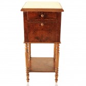 Κομοδίνο Αγγλικό